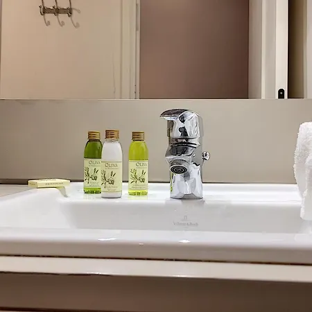 Nestor&jeeves - Palais Alice - - Near